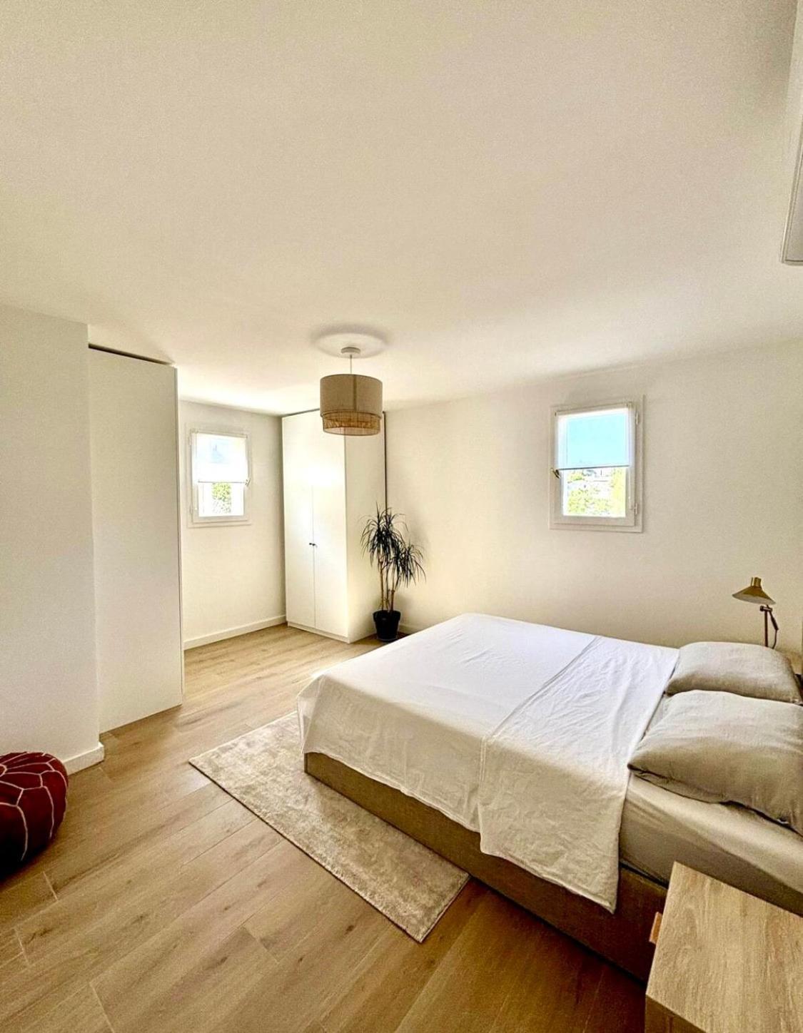 Bastidon Paisible Dans Residence Avec Piscine เฟรฌูส ภายนอก รูปภาพ