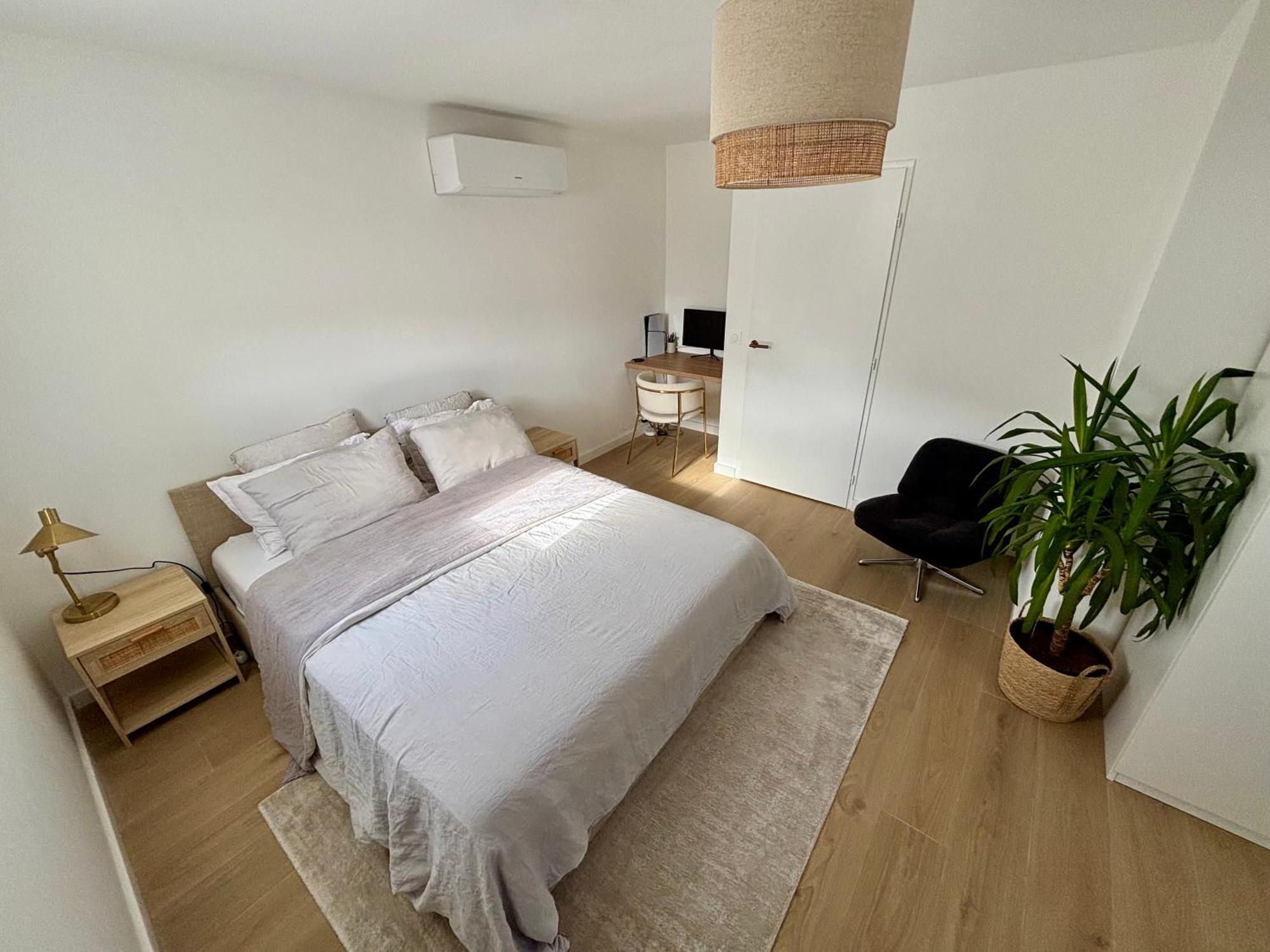 Bastidon Paisible Dans Residence Avec Piscine เฟรฌูส ภายนอก รูปภาพ